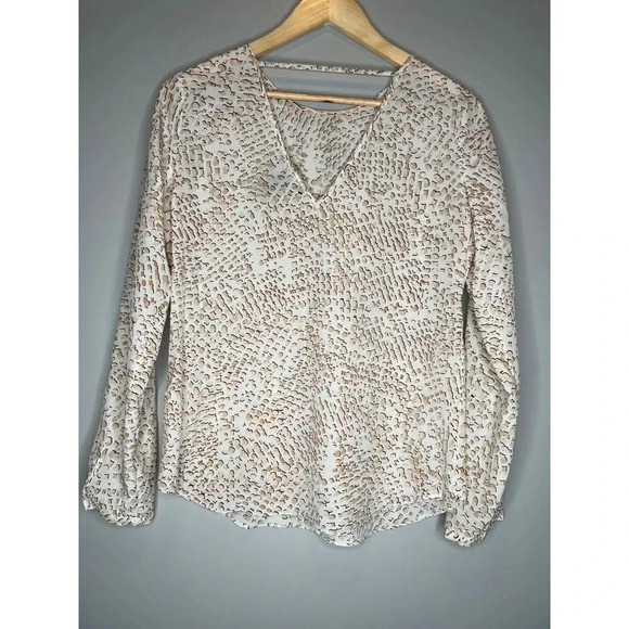 White House black market 100% silk long sleeve pullover blouse top size 2 SMALL - Picture 3 of 5